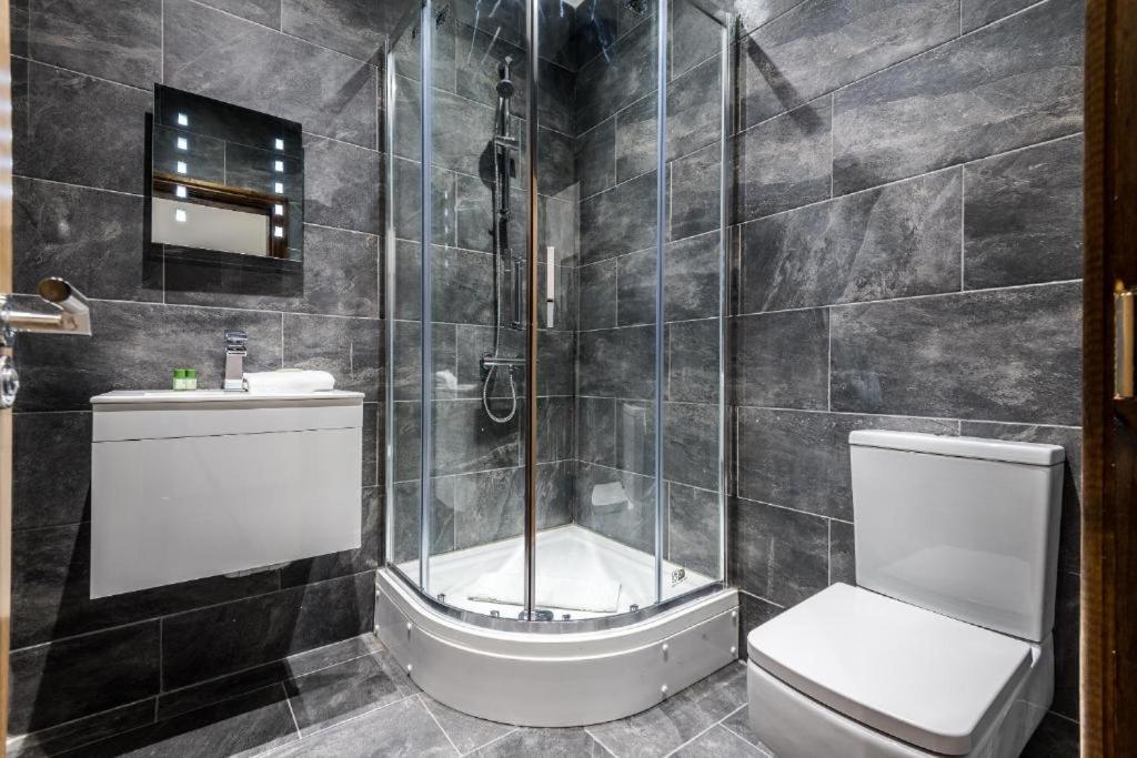 27 Stanley Street Aparthotel By Ustay Ливерпуль Экстерьер фото